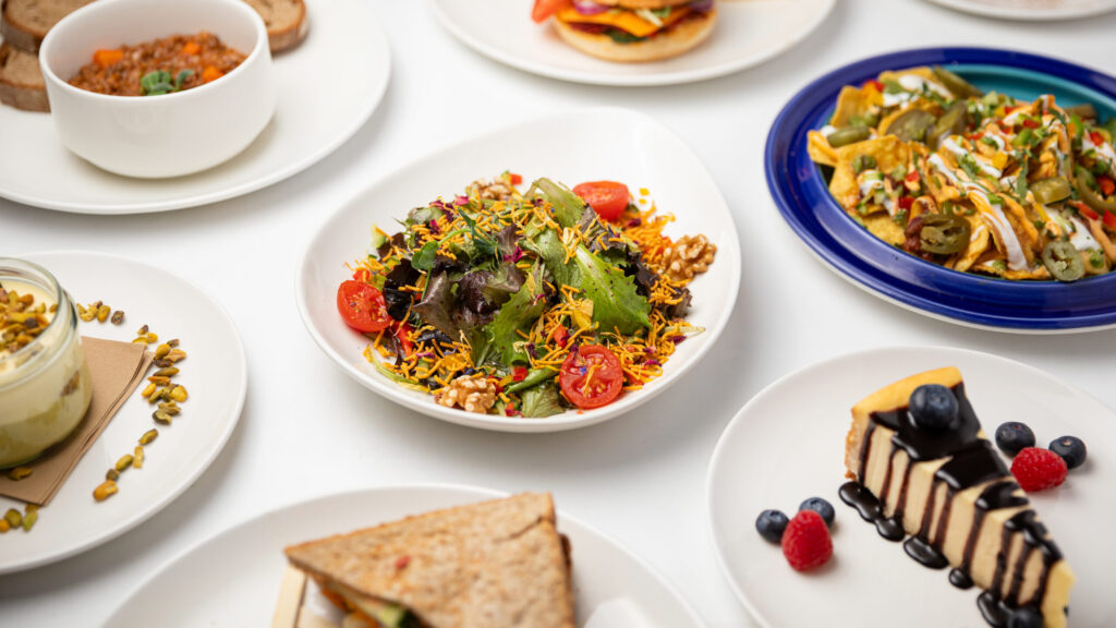 Haris Bistro by Kumar's Kitchen food | Wien